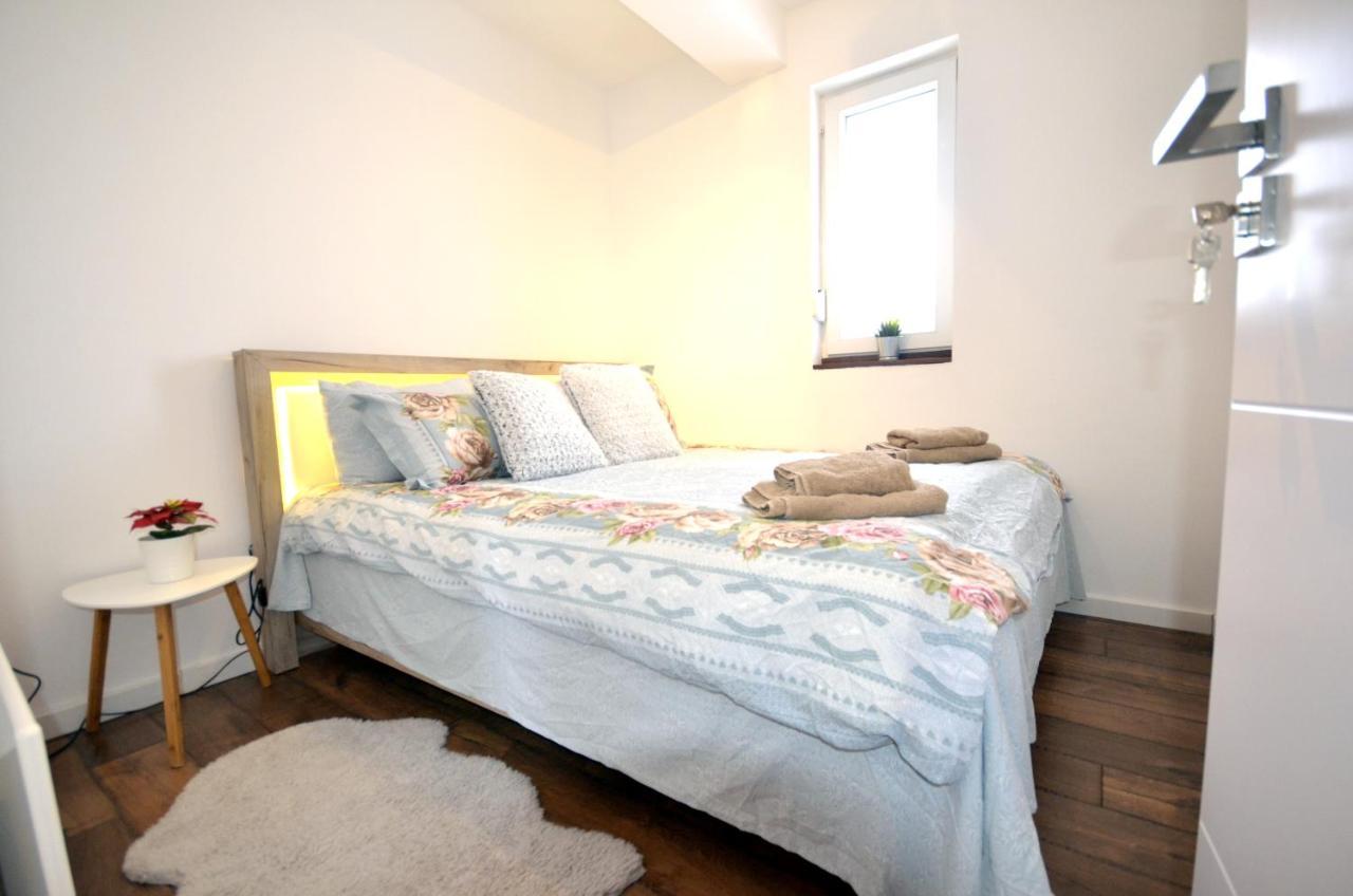 C L E A N&C O Z Y Apartmani Divčibare Extérieur photo